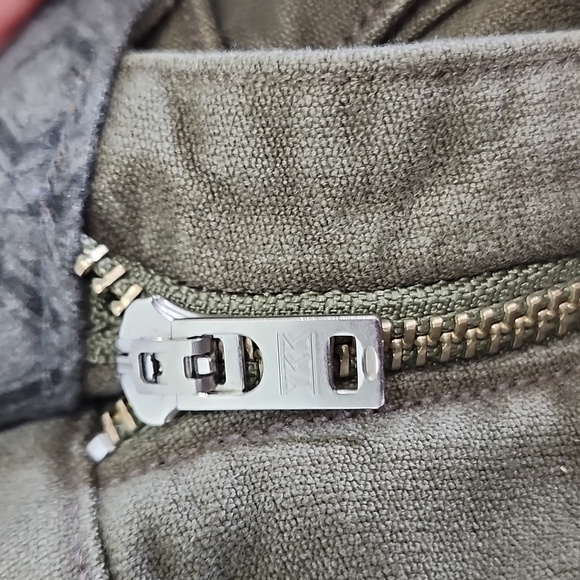 White Mountaineering Womens Green Khaki Utility Pants NWT - Picture 13 of 15